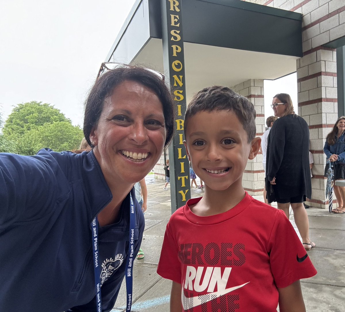 What fun seeing Ss &amp; families at Popsicles with Principals! Thanks to all who came 🌧️! Although it felt like ☀️ &amp; 🌈 once we saw everyone. Our excitement is starting to build thinking about being back together. For now, enjoy. Keep rdg &amp; wkg on math. #NMPScares 💚💚💙 🐮🐶🖐️