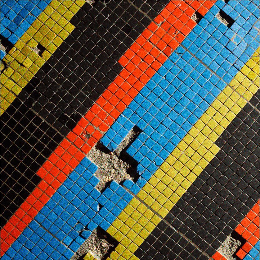 Danni_Moralesc's tweet image. El significado real de las canciones en “venequia.” de @dannocean entendiendo el contexto histórico detrás del EP.

Abro hilo🧵