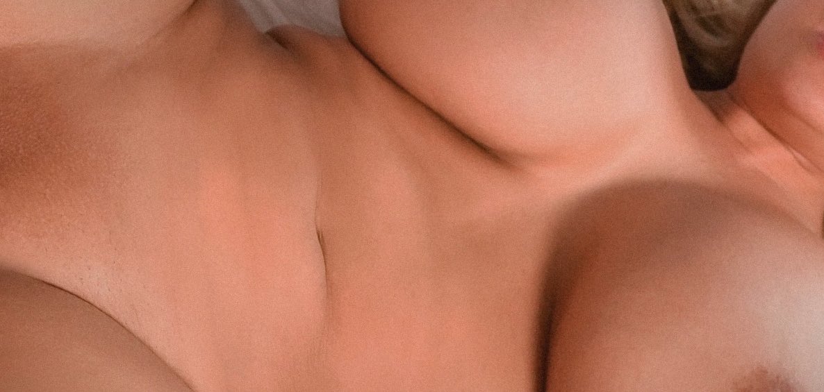 AlisaTeases's tweet photo. My twentieth day on X. I’ve been such a naughty girl 😜
#ANIMAL #lust #humpday #explosión #FirstDatesHotel #InternationalSelfCareDay #SUPERPOWER #model #flirt #AlisaTeases #girl #hot https://t.co/nUxTnJVg78