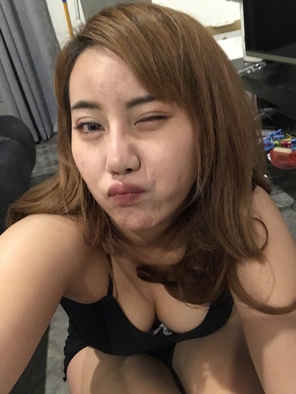 rapeepanvcartz's tweet photo. ฝนตกบ่อย มันทำให้แฉะนะค่ะ
อยากโดนจนแฉะจัง https://t.co/kIfYKG7NLh
