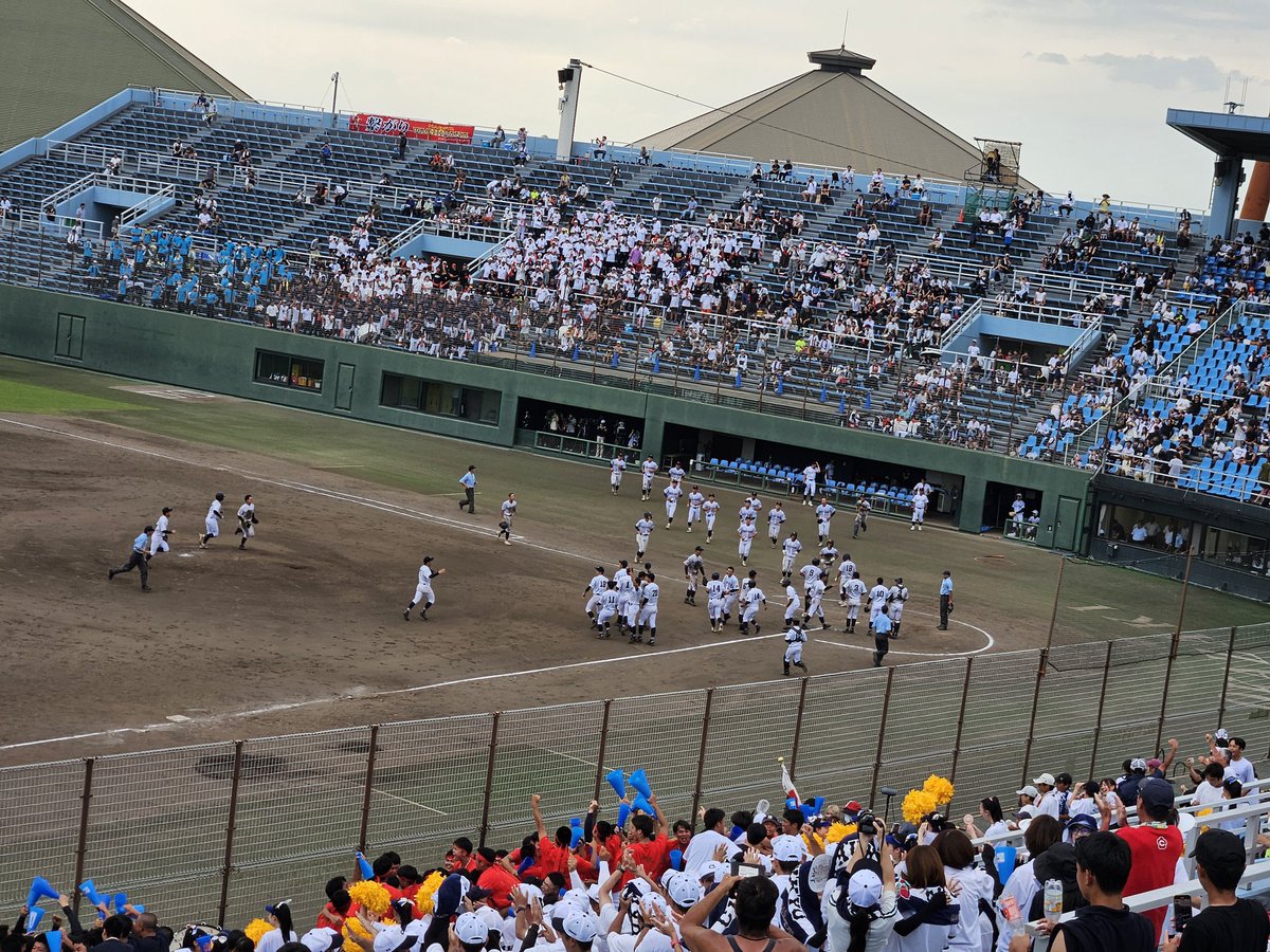 Iambanekko's tweet photo. #第106回全国高校野球選手権愛知大会
第12日 準々決勝@岡崎 7/24㈬

　中京大中京
１０００１０４００=６
０3００１１０００=５
　名古屋たちばな　[ 試合終了 ]

※中京大中京 準決勝進出
享栄・大府・愛工大名電をくだし
勢いに乗る名古屋たちばなに劇的逆転勝利 https://t.co/YMKL5KQQup
