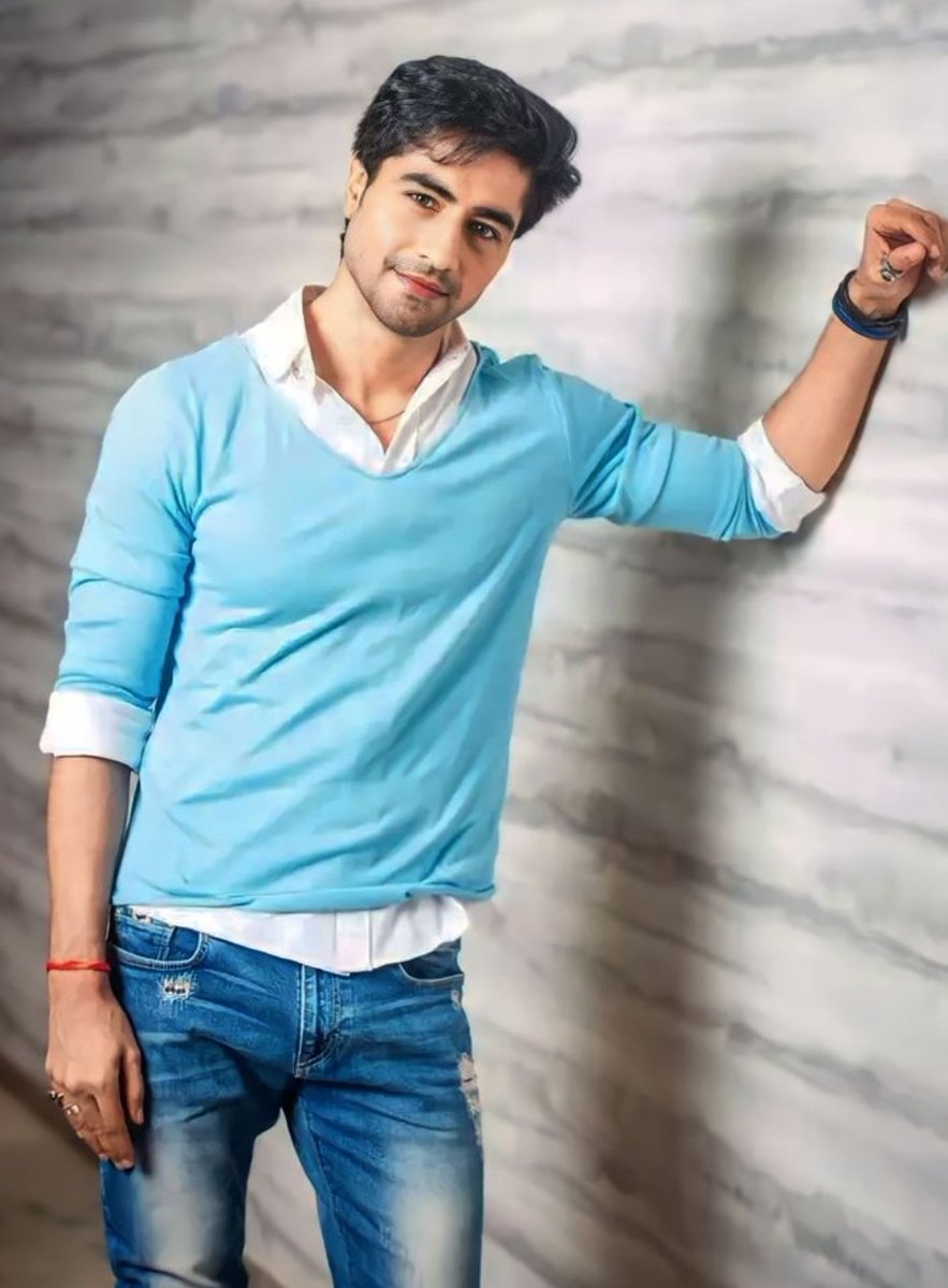 genextharshalii's tweet photo. I m glad I cut myself frm dis app from disgusting fandom n wars
loving ur favs silently wishing em luck happiness success is a bliss✨️❤️ I m loving it
Jst wishing em love luck fr their projects cz I m sure dey will kill it wid their acting skills
#HarshadChopda #PranaliRathod https://t.co/lr76oePBlk