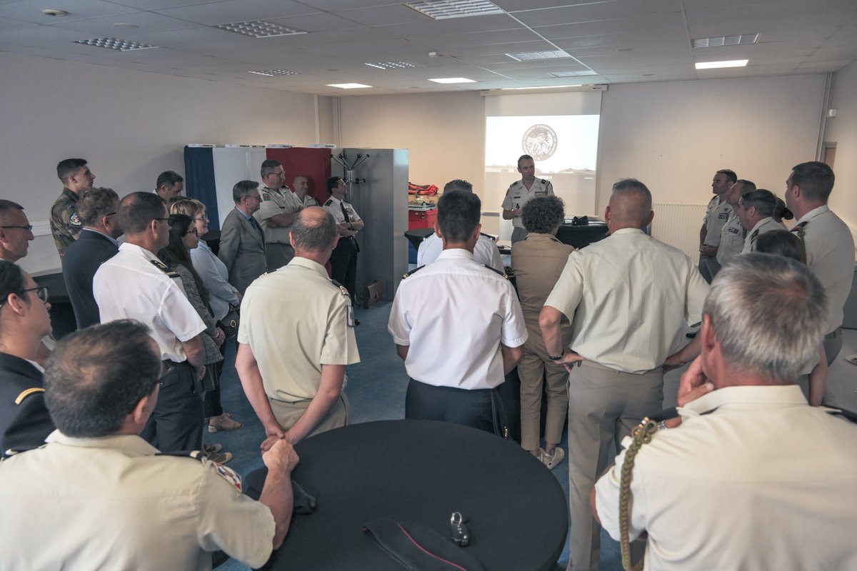 Le 1er RIMa a inauguré l’installation du « détachement de liaison d’aide à l’engagement » au quartier Renaudin de <a href="/AggloLR/">La Rochelle Agglo</a>. Ce détachement œuvrera à renforcer les liens entre le 1er de marine, les acteurs de la sécurité et les autorités civiles de Charente-Maritime.