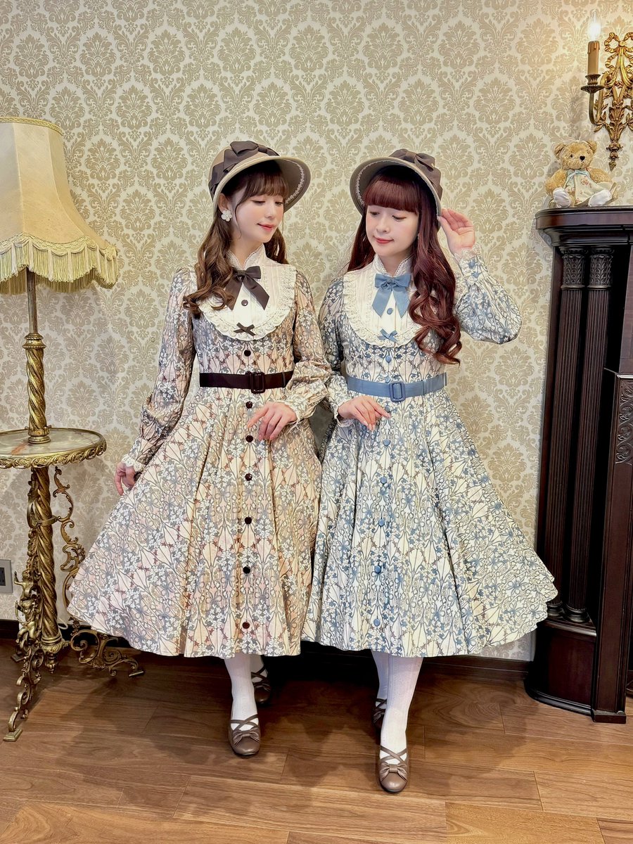 Innocent World アールヌーボーの白百合ワンピース グリーン生成 M Innocent World新作 ⚜️アールヌーボーの白百合ワンピース ミルクティ