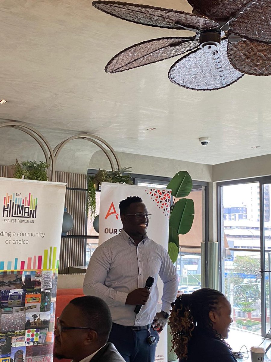 kilimanispeaks's tweet photo. Our Executive Director 
@PeterKitavi_ doing what he does best 😁

Making everyone smile whilst giving the opening remarks!

#FinancialForum
#MakeYourBusinessGrow https://t.co/SFYo7WU4r2