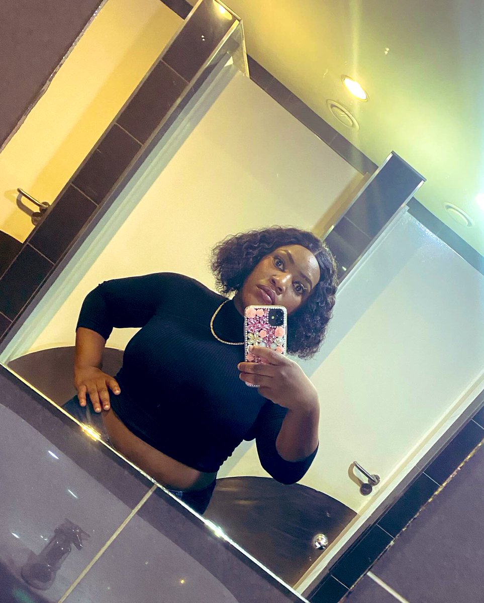 kaycandyyy's tweet photo. Proof of life..
Literally after 2 years😅 https://t.co/at4tfsrHn4