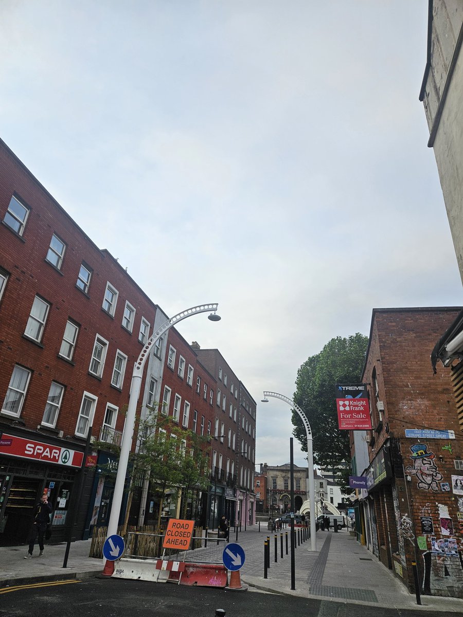 orlafaughnan's tweet photo. Who thought these monstrosities which are way over sized for Liffey street made sense? Why can't we have nice things? https://t.co/oOYw6tfe5S