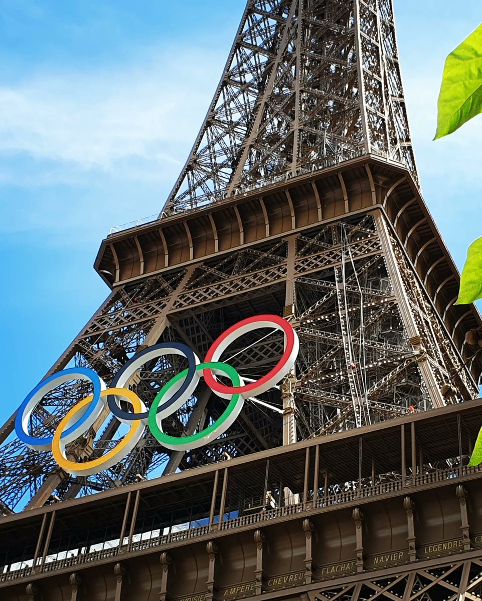 🥇Mercredi 24 juillet 2024.
🥈C'est aujourd'hui le 1er jour des Jeux Olympiques de Paris 2024 !
🥉Bons Jeux à ceux qui les attendent avec impatience, kiffez bien !

#Paris2024 #OlympicGames #JeuxOlympiques2024 
#JeuxOlympiques