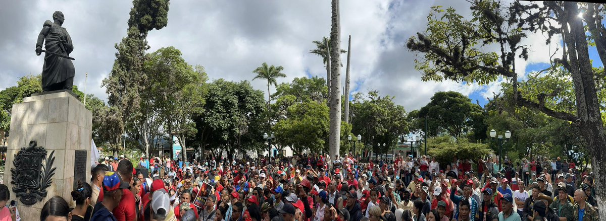 AngelPComuna's tweet photo. Nos fuimos a Sanare uno de los pueblos más bonitos de los andes Venezolanos. Nos recibieron los Comuneros y Comuneras de Sanare con mucho entusiasmo y esperanza, porque les trajimos un mensaje de nuestro presidente @NicolasMaduro
Aquí gana el Gallo Pinto este #28Jul @NicolasMaduro