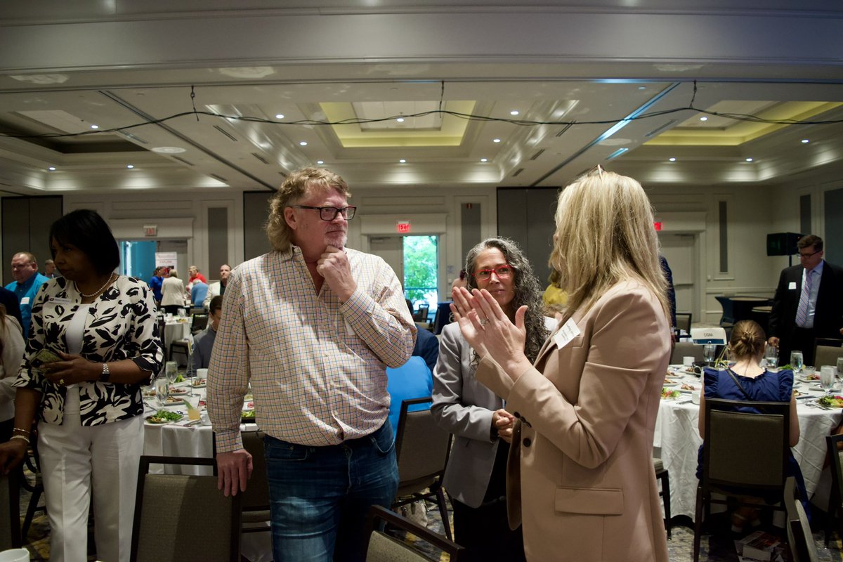 Courtney Johnston tweet media