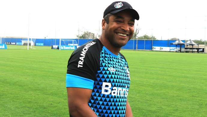 ReidoSul1's tweet photo. Eliminei o Inter de todas as competições em 24...

Gauchao

Copa do Brasil 

Sulamericana https://t.co/O9sfFU9Ch3