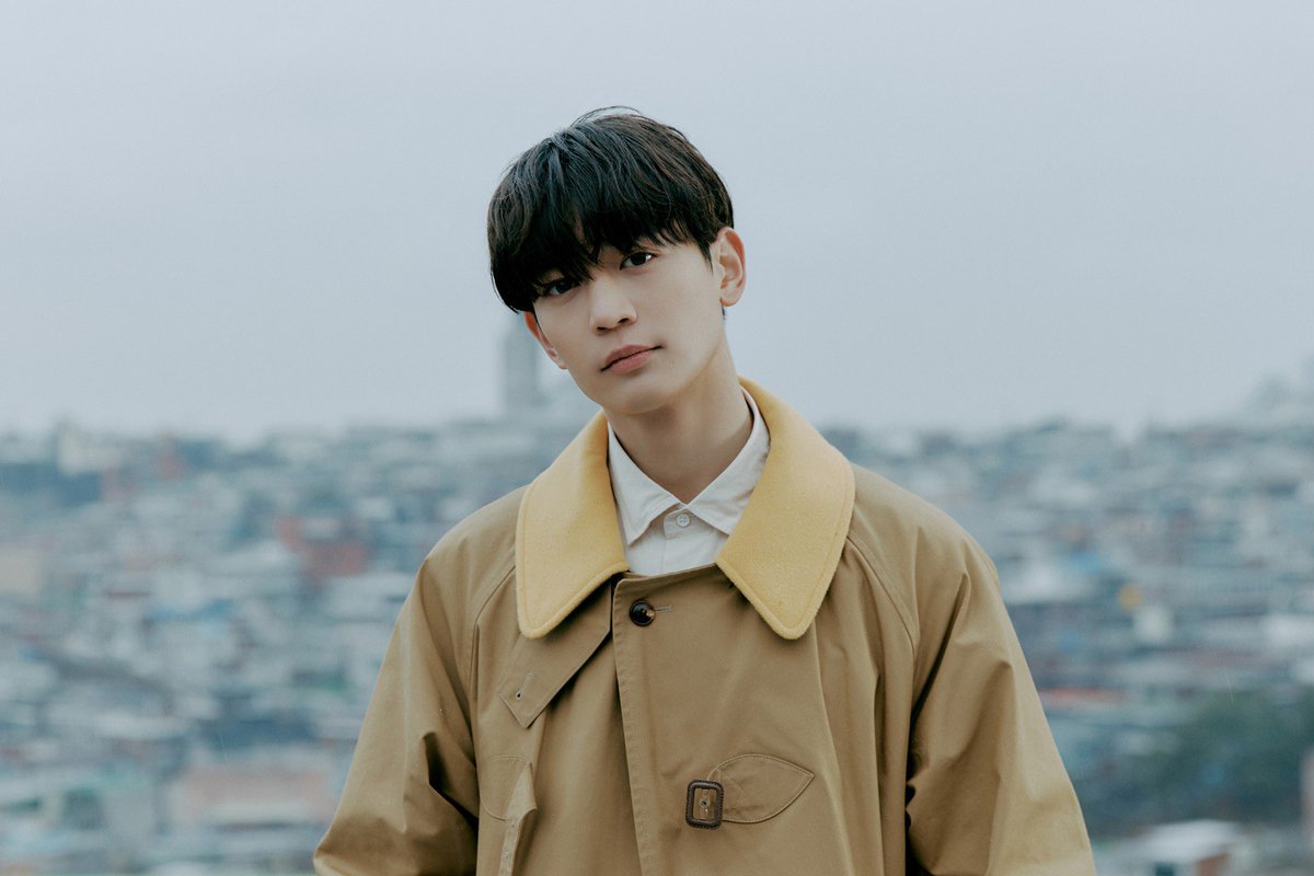 Kpop_Herald's tweet photo. #MINHO of @SHINee will attend 2024 Paris Olympics as ‘Olympic Friends’ selected by IOC! 🇫🇷👟 He will be sharing his moments watching the games.  #SHINee #민호 #Paris2024 #OlympicFriends https://t.co/BEK9iRvZAA