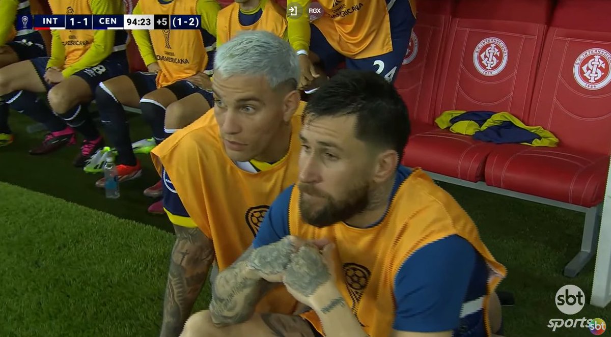 Paredes y Messi versión copa sudamericana