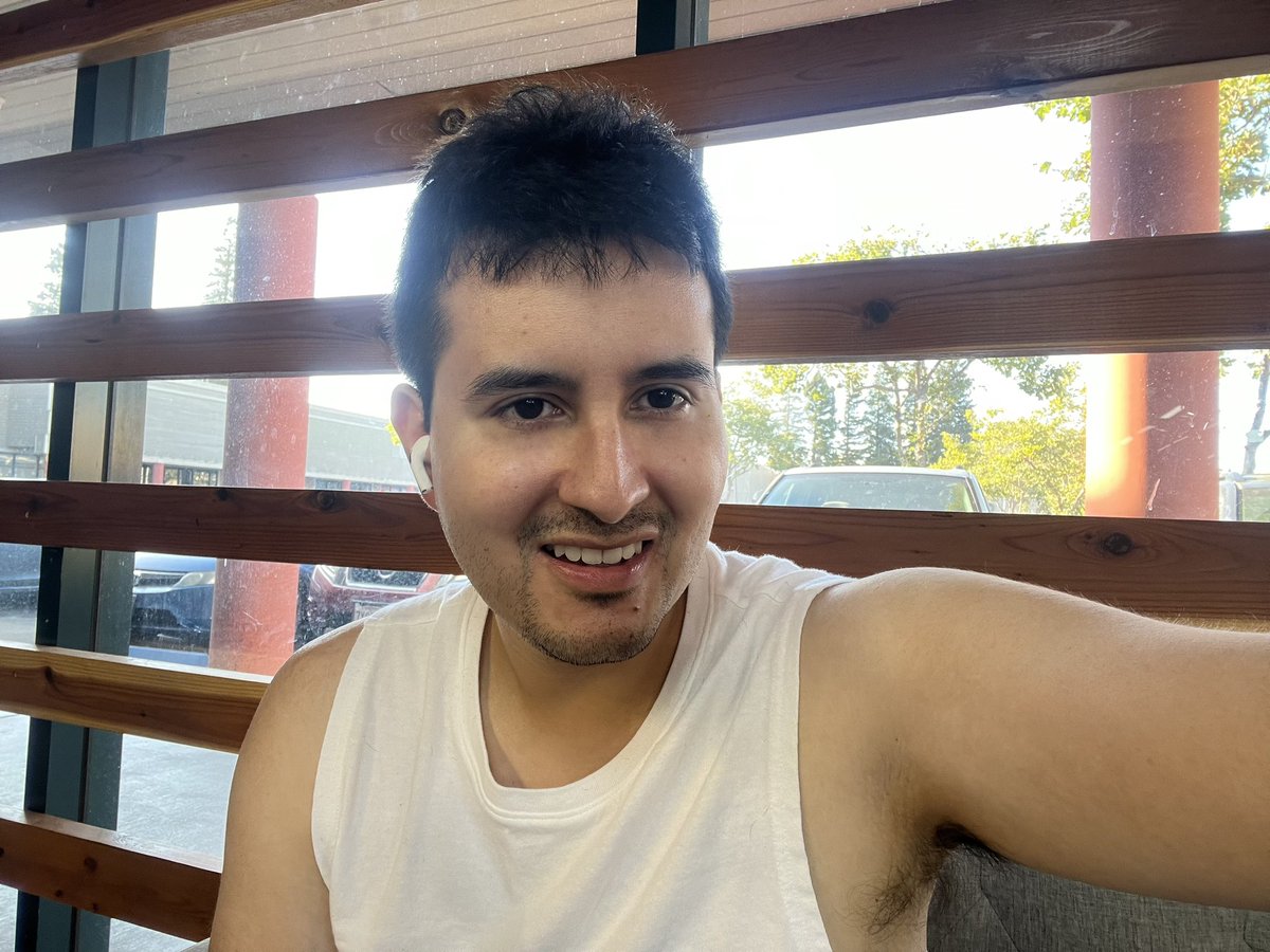 SaulAlejandr00's tweet photo. Went to the spa this past weekend and they cut my hair, trimmed my eyebrows, gave me a mini facial, massage, manicure, and pedicure π #Selfie #Haircut #Facial #Massage #Selfcare #SpaDay #Aeropostale #MuscleTank #Summer #SummerDays https://t.co/ie3RwUhkqQ