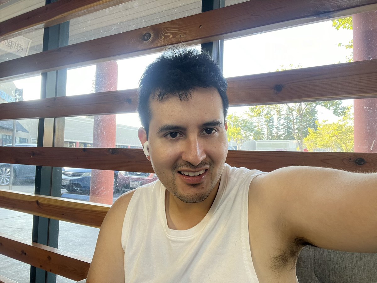 SaulAlejandr00's tweet photo. Went to the spa this past weekend and they cut my hair, trimmed my eyebrows, gave me a mini facial, massage, manicure, and pedicure π #Selfie #Haircut #Facial #Massage #Selfcare #SpaDay #Aeropostale #MuscleTank #Summer #SummerDays https://t.co/hcXPvYbyoD