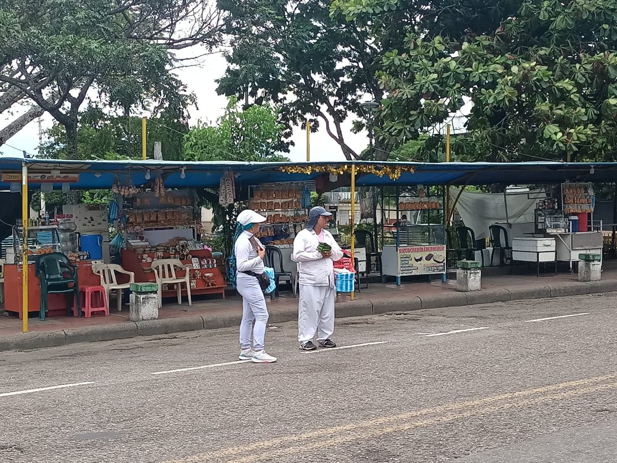 untrecol's tweet photo. Acompañamos a familias trabajadoras del municipio de #ElHoboHuila en la lucha por preservar su fuente de sustento ante acción Judicial de desalojo. Hemos pedido a la administración municipal asegurar una reubicación que garantice el goce efectivo del derecho al trabajo.
#Luchar. https://t.co/yqdlxjYUfz