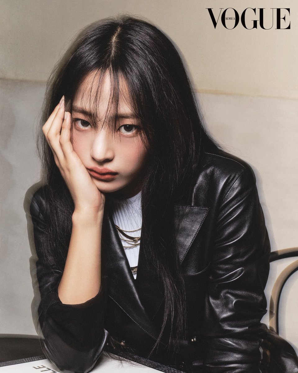 NewJeans_ADOR's tweet photo. 🖤

#광고 @CHANEL #CHANEL
#샤넬패션 #CHANELFallWinter
#NewJeans #뉴진스 #MINJI #민지 https://t.co/IHSrAYtQE8