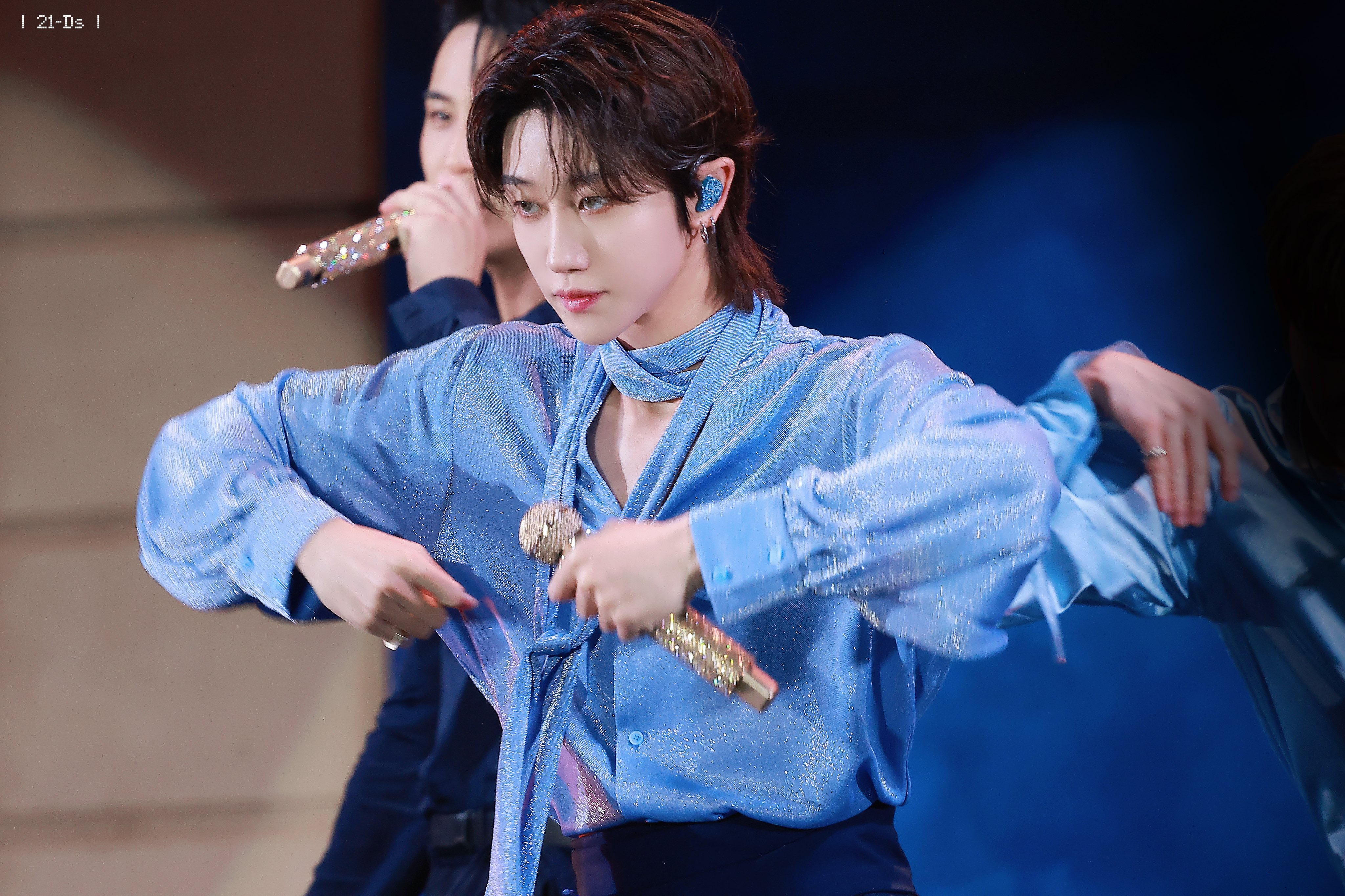 Seventeen | #The8 wrote a post on Weverse Caption:💎 #디에잇
