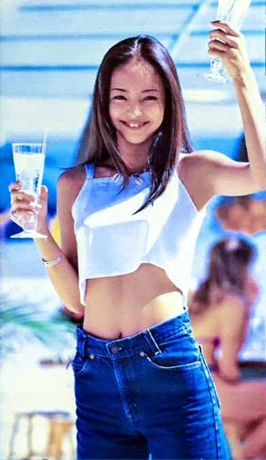 namiema738's tweet photo. おはようございます🌞

夏といえば…ユアマイ！

だけも、ONLY YOUとハンズオンも
めちゃくちゃ夏で大好き
あ、HIMAWARI🌻
あ、色々あって決めれないですね
画像関係ないww https://t.co/GH2NzC98bV