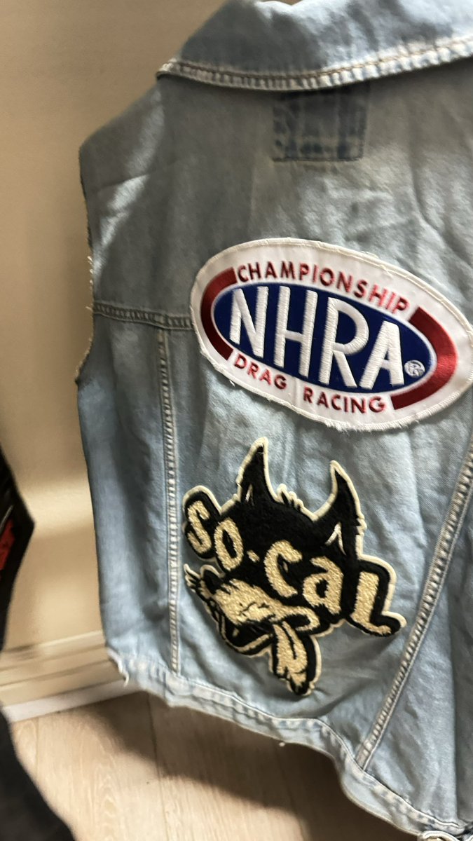 StephenEPearcy's tweet photo. A few of my stage vests, except a new one, the “Fuck Yeh”! Now that’s a statement. Need to get it prepared for battle. #rattattack #backinthecellar #intour2024 #stephenpearcy #ratt https://t.co/o0RxZfa3NJ