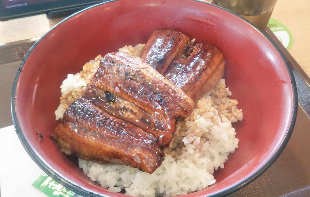 baka_chichi's tweet photo. 鰻喰らう https://t.co/5fYinzxUyk