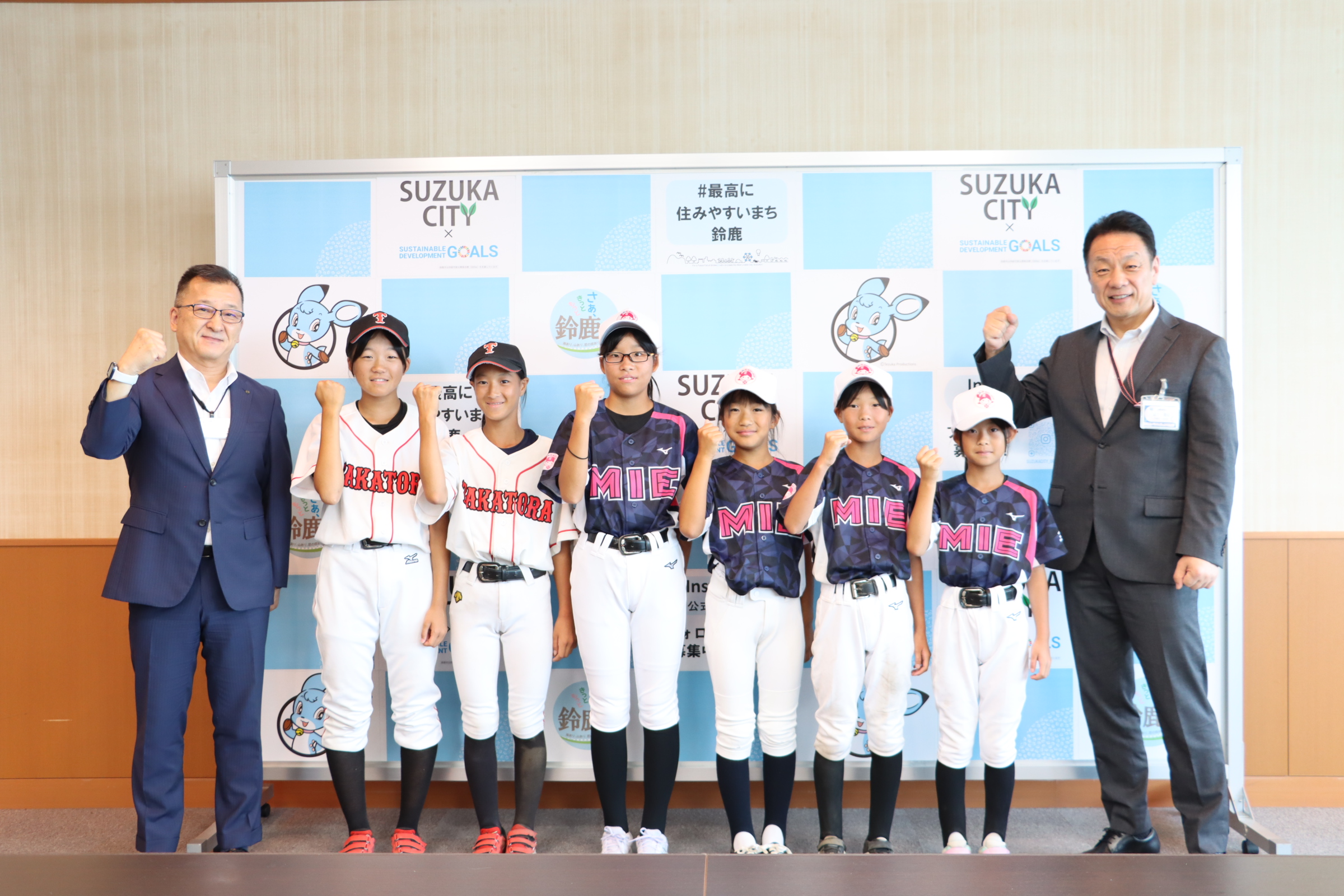 三重高校　野球部　パーカー　背番号3 913492652.jpg?1589098840