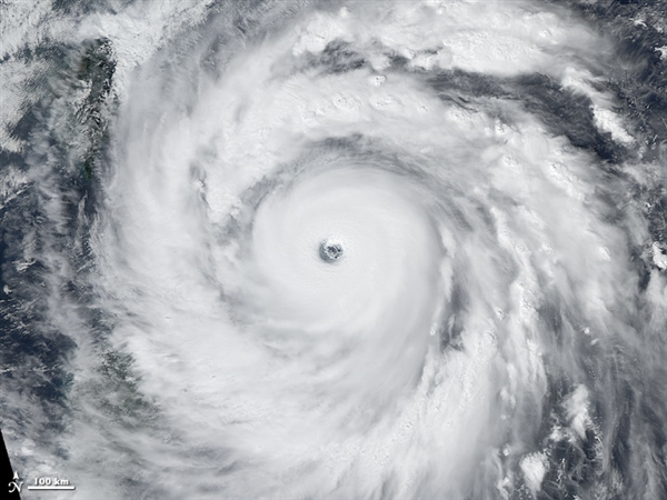 🌀🌀 #météo  le super #typhoon #Gaemi arrive à #Taiwan dans 21 villes les écoles seront fermées . Des supermarchés n’ont plus de stock de nourriture. Le typhoon devrait également toucher le #Fujian et le #Zhejiang de l'autre côté du détroit