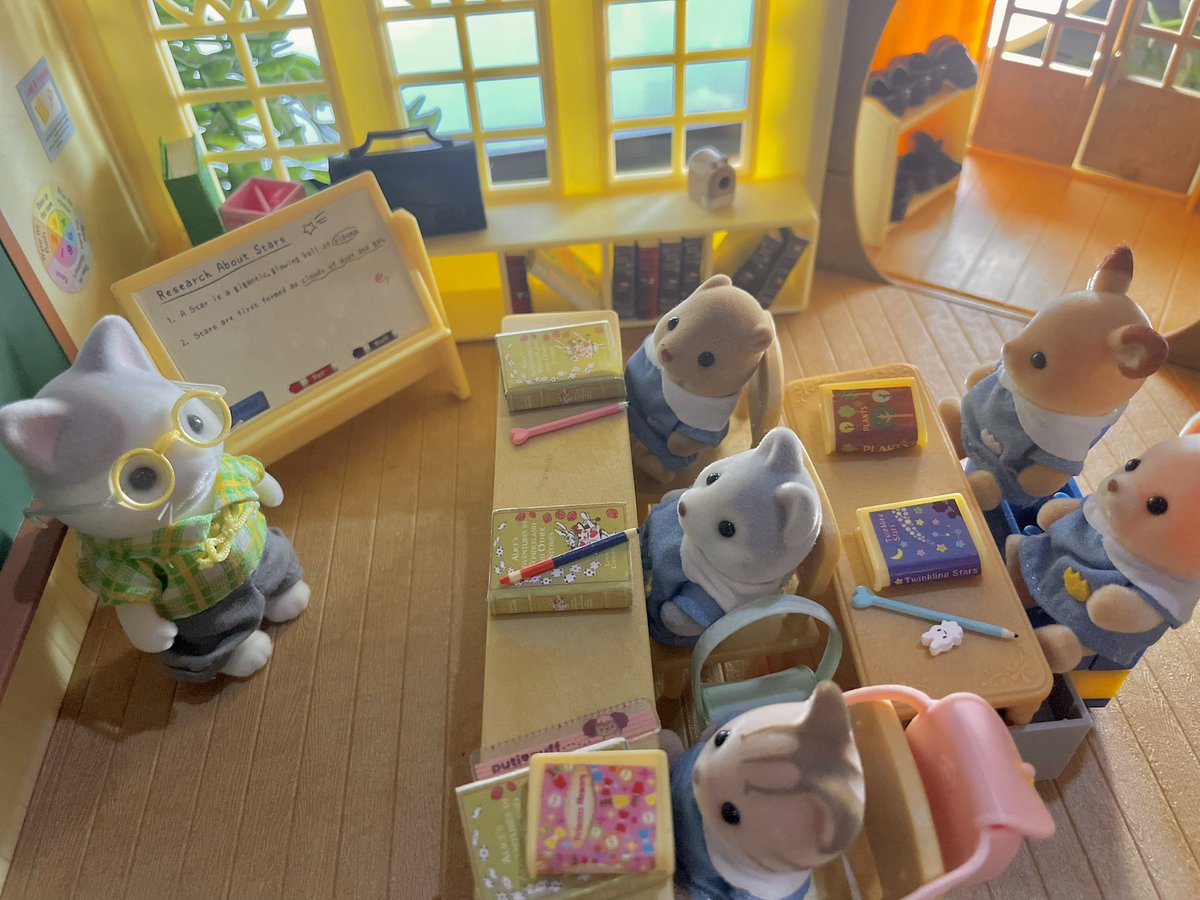 perubakwan's tweet image. ⠀⠀
⠀⠀
⠀⠀  Dollmocracy 
⠀⠀  Episode 1   ( Makan Siang Gratis )
⠀⠀  (1/7) 
⠀⠀ 
⠀⠀  ─────────────────

instagram 🔗 instagram.com/reel/C9ynKfXyx…
tiktok 🔗 vt.tiktok.com/ZSY7vch2T/