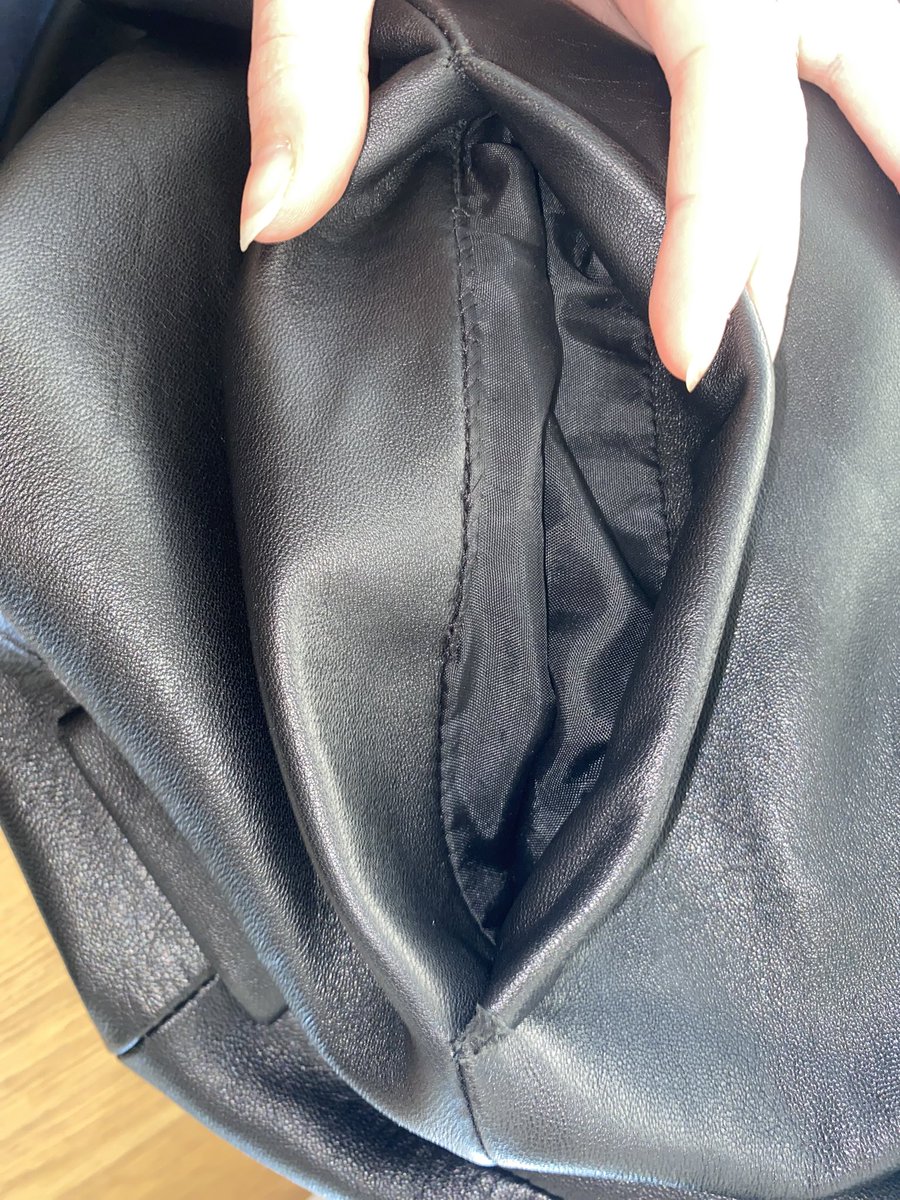 googleearthluvr's tweet photo. Repaired both of my vintage leather jacket pockets :) took like 45 minutes each https://t.co/RRafjEiZKU