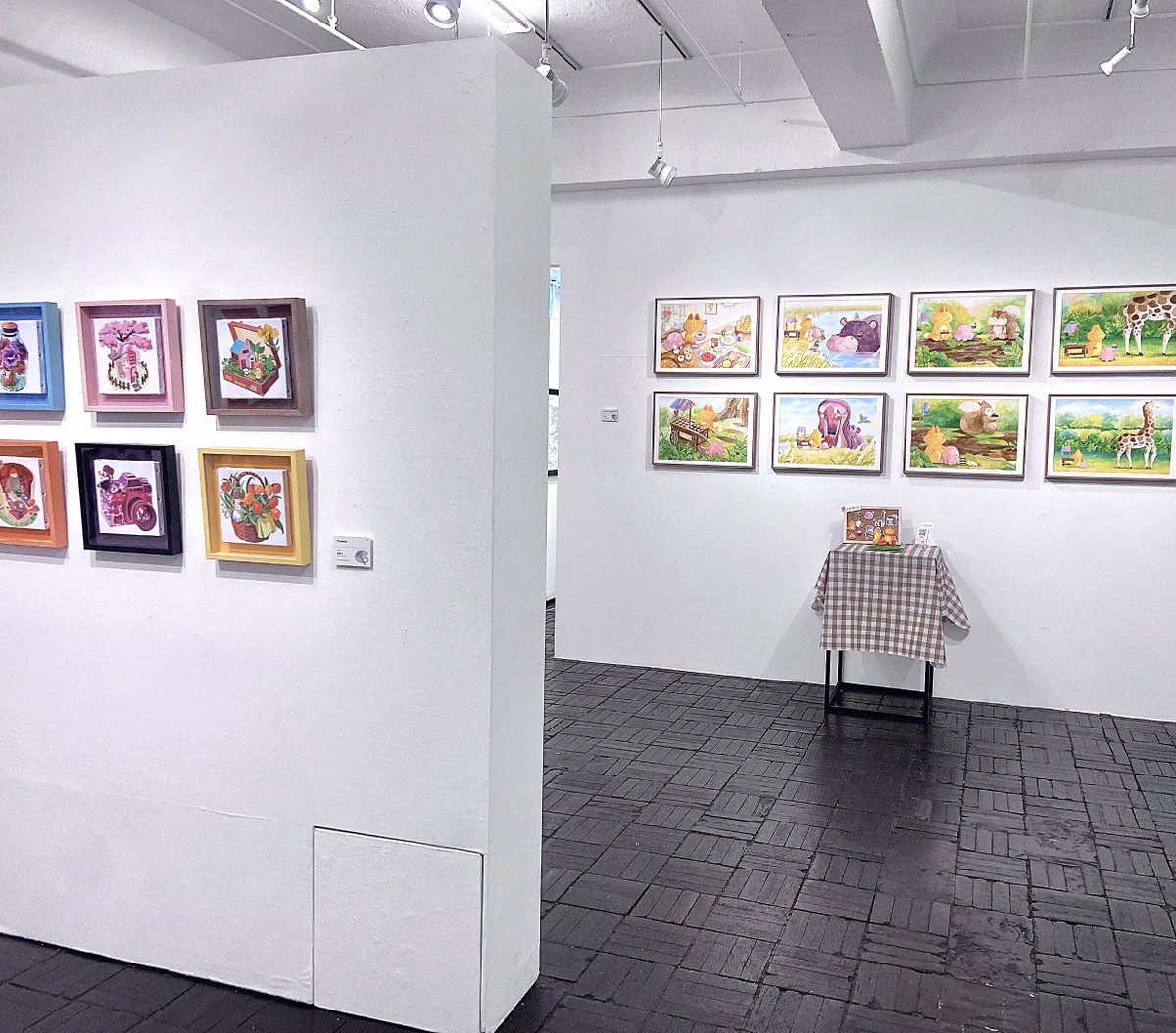 machii_zemi's tweet image. Daydream展、2日目です！✌️

雨宿りにもぜひ！突然の雷にはお気をつけて、お気軽にお越しくださいませ☔️👢

本日もお待ちしております🖼🦋

 #成安造形大学
#Daydream展 
#同時代ギャラリー #京都  #展覧会