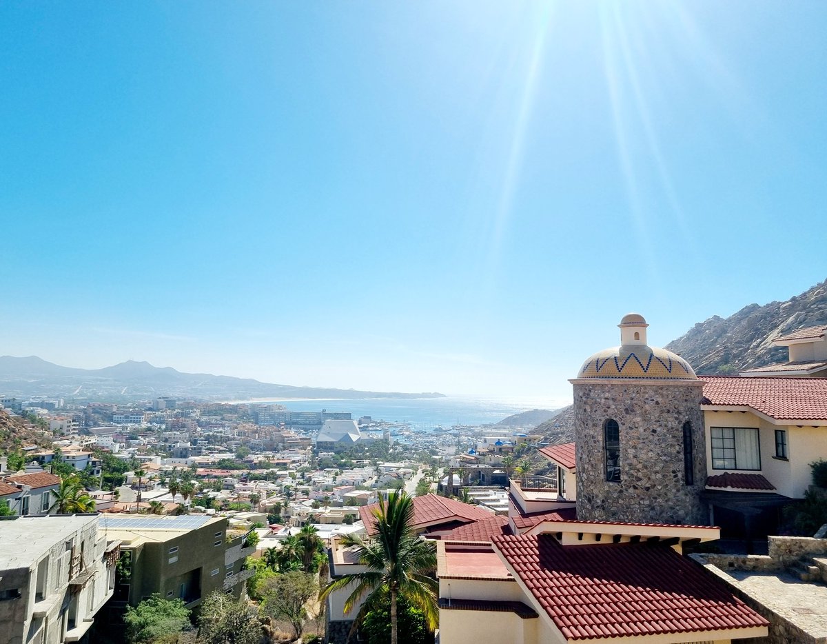 mayel84's tweet photo. Sunny day at paradise. #LosCabos https://t.co/Zcosenz6eS