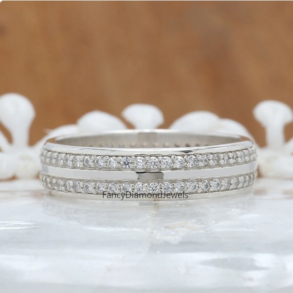 FDJewels's tweet image. White Color Round Diamond Band Unique Men's Band 14K Solid Rose White Yellow Gold Band Engagement Wedding Gift Band 0.71 CT KD932

ETSY : etsy.com/listing/129633…

#WhiteDiamondBand #RoundDiamondBand #MensBand #UniqueMensBand #EngagementBand #WeddingBand #GiftBand #DiamondJewelry