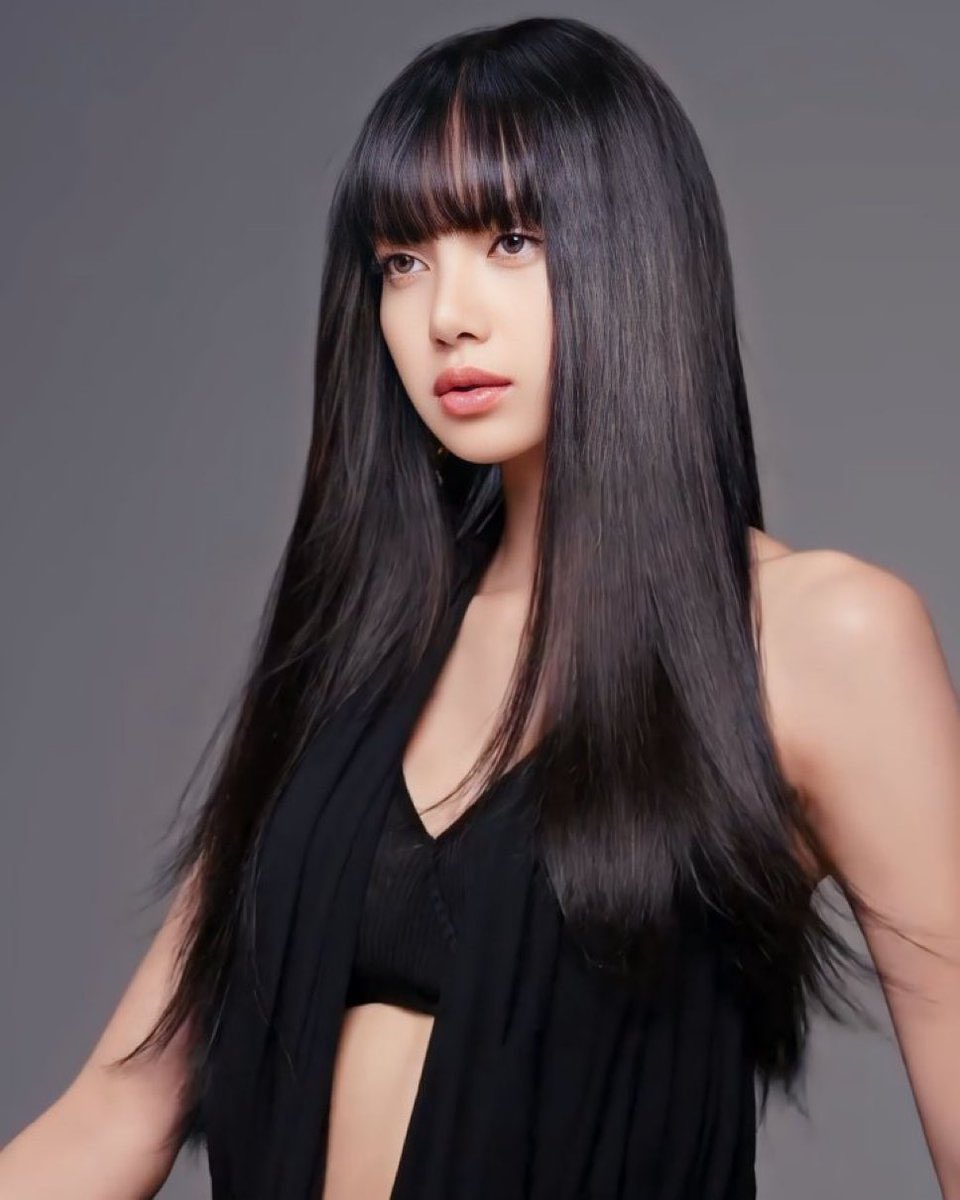 Please give us 327 replies with tags &amp; 327 RTs

LISA LV BRAND AMBASSADOR 
#LISAxLouisVuitton