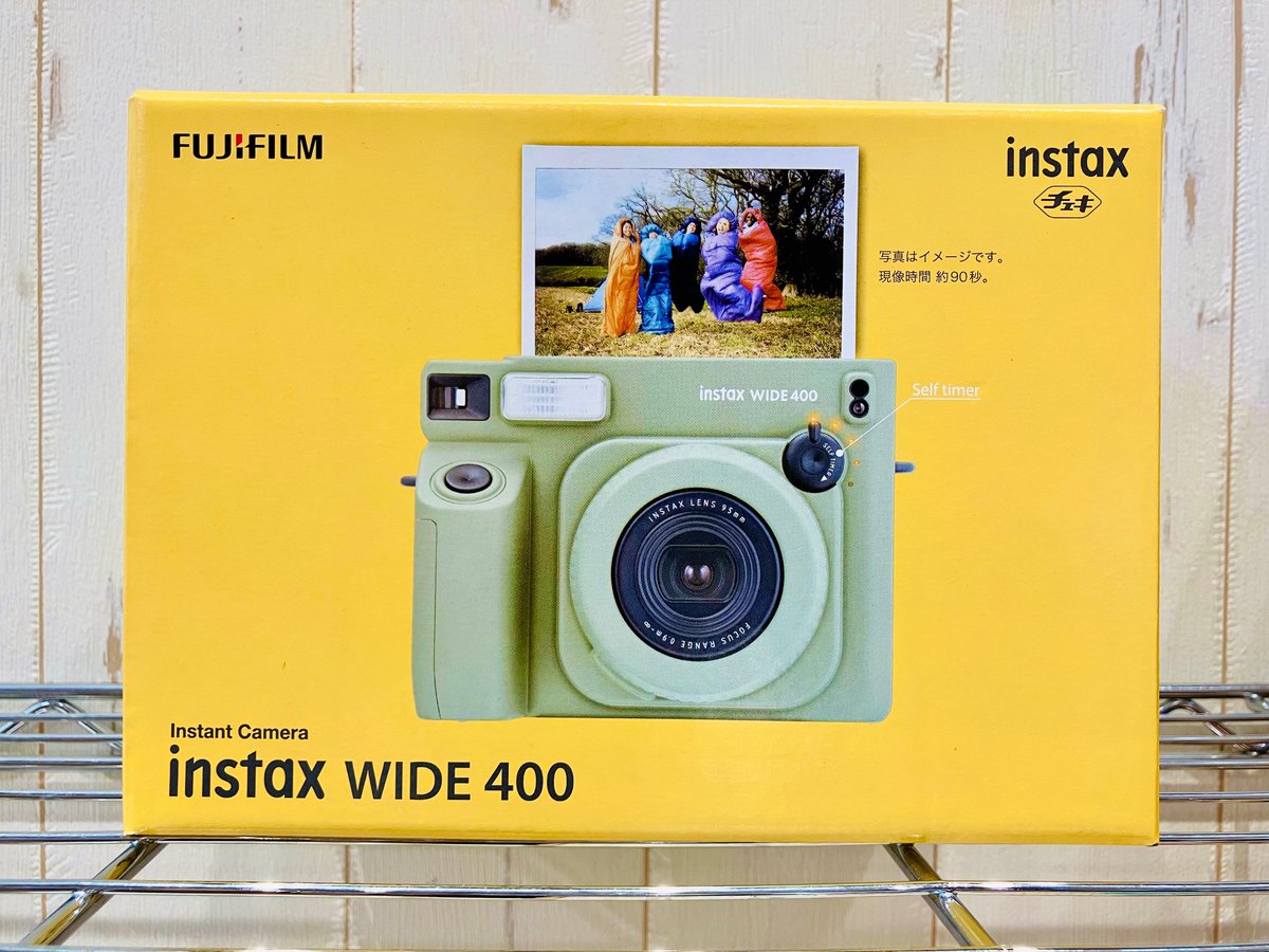 koide_045's tweet photo. 圧倒的重厚感で見た目もおしゃれな #instax #mini99 と、大きな #チェキ #instax #WIDE400 も入荷しました🥳
両機種ともセルフタイマー付き、 #mini99 は多彩なフィルターも用意されています✨
こちらもまだ在庫ありますので、ご入用の方はお早めに~🏃♀️💨
#コイデカメラ https://t.co/DxKl7gfcTi
