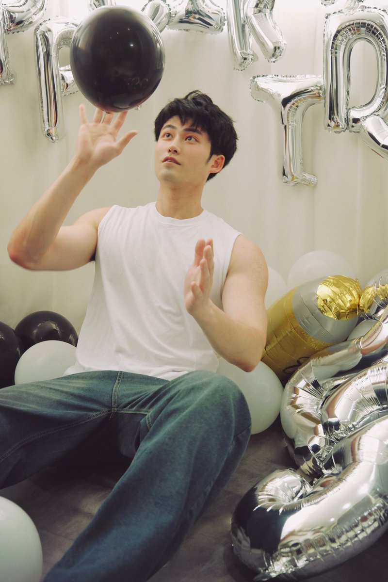 MuTouMT's tweet photo. Happy birthday🥳 https://t.co/xoKv3Oipt8
