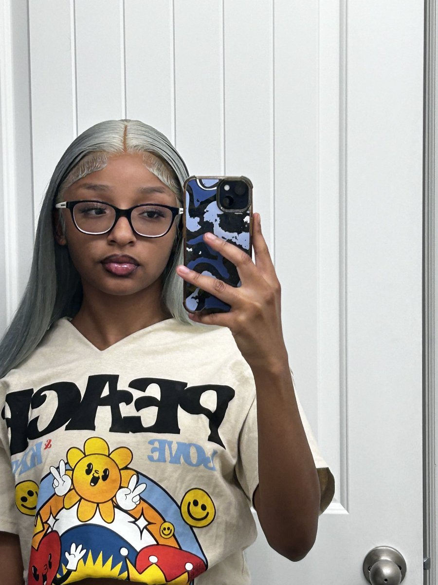 cydninicole_'s tweet photo. #SorryButImOutside 🫂🫂🫂 https://t.co/RI5W6pjnYW