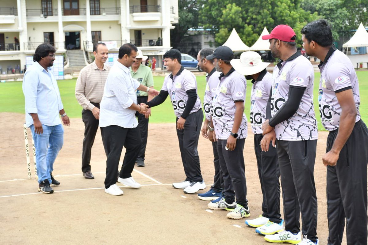JaganMohanRaoA's tweet photo. Attended the Sports Journalist Premiere League match between N Risers and V6 Velugu at VIJAYANAND Grounds and flipped the coin for the toss! 

#JPL2024 #CricketAction #SportsJournalists https://t.co/zPnqh4hmJW