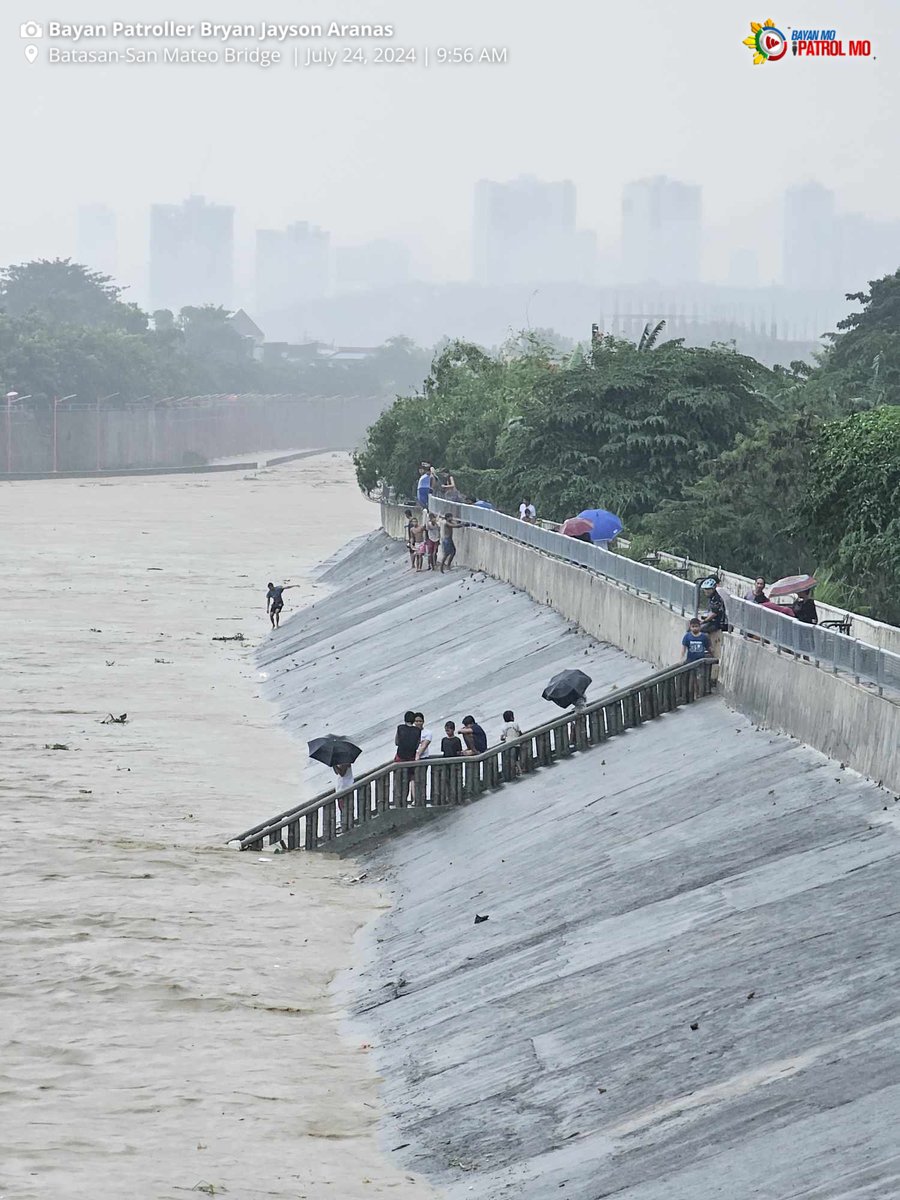 bayanmo's tweet photo. Nasa #CriticalLevel na ang ang tubig sa Batasan-San Mateo Bridge ngayong araw, Hulyo 24.
#FloodPatrol
#Baha
#Habagat https://t.co/tpkLHs4m9d