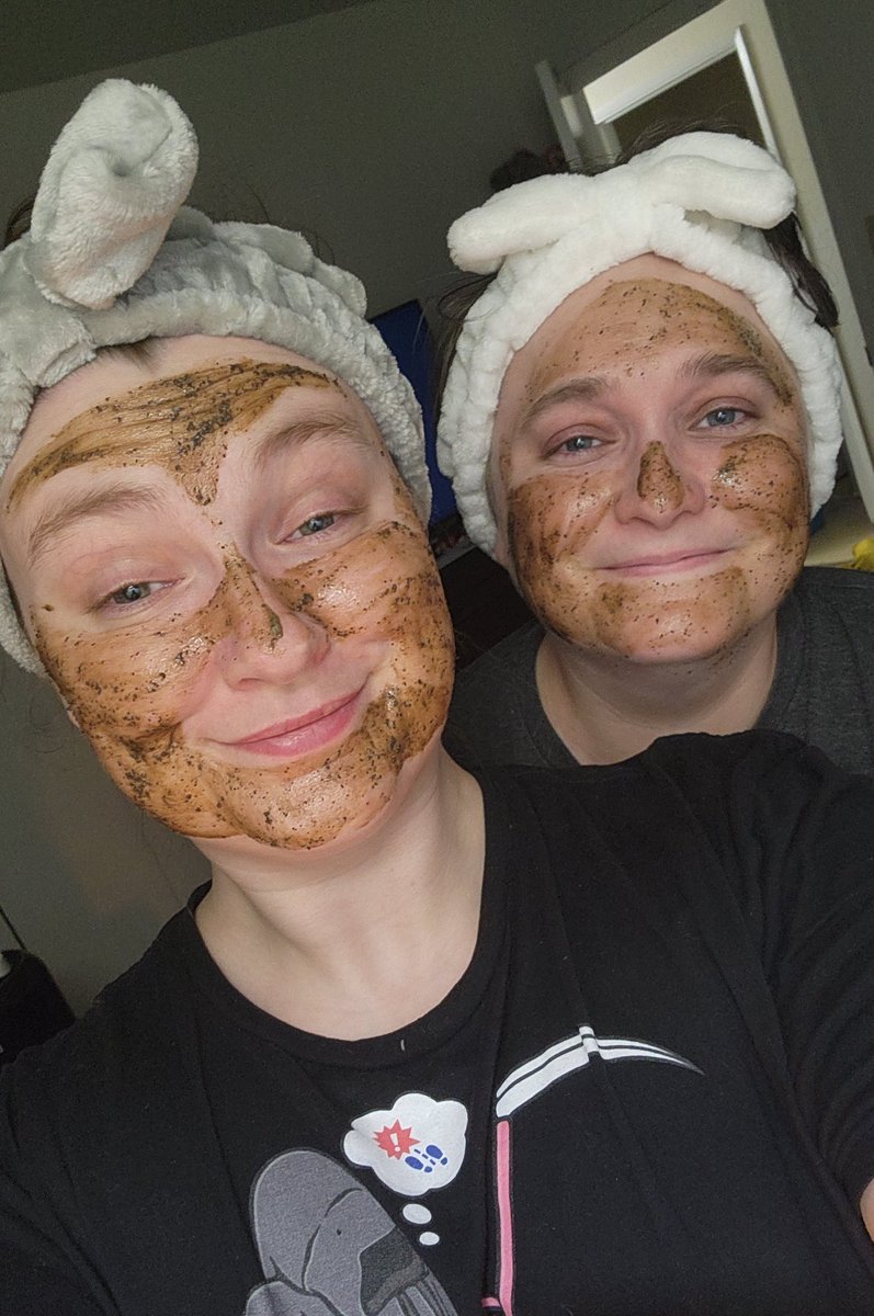Lil <a href="/lushcosmetics/">Lush North America</a> coffee face mask to help us feel a bit more alive after being so sick ❤️