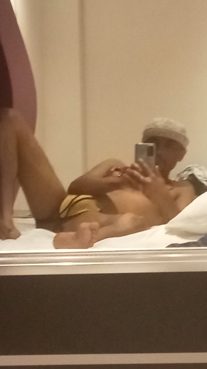 VictorMXXX's tweet photo. ¡La vida y el trabajo sexual sigue por lo que no paro de seguir cogiendo! #HeDicho #NowFucking 👉🏿👌🏿🍌💦 https://t.co/Q3VfqjXpEs