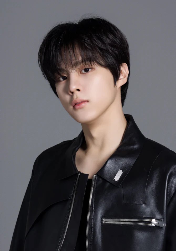 withws1027love_'s tweet photo. 블리츠웨이 스튜디오 홈페이지 김우석 🤍

🔗https://t.co/1dEL9sX9aT

#김우석 #KIMWOOSEOK https://t.co/kU6VglLWUd