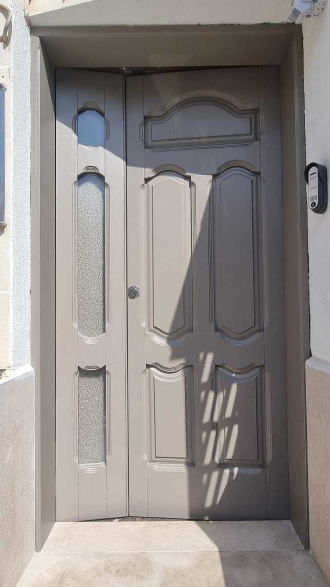 ShabbyChicMlt's tweet photo. So many front doors restored every week. Not surprising as we guarantee the entire job to be completed by 30 days of our client's confirmation! We also use the very best paints on the market.
#Shabbychic #Malta #makeover #Color #home #decor #smooth #spray #design #Art #paint https://t.co/RZRg1bOWy4
