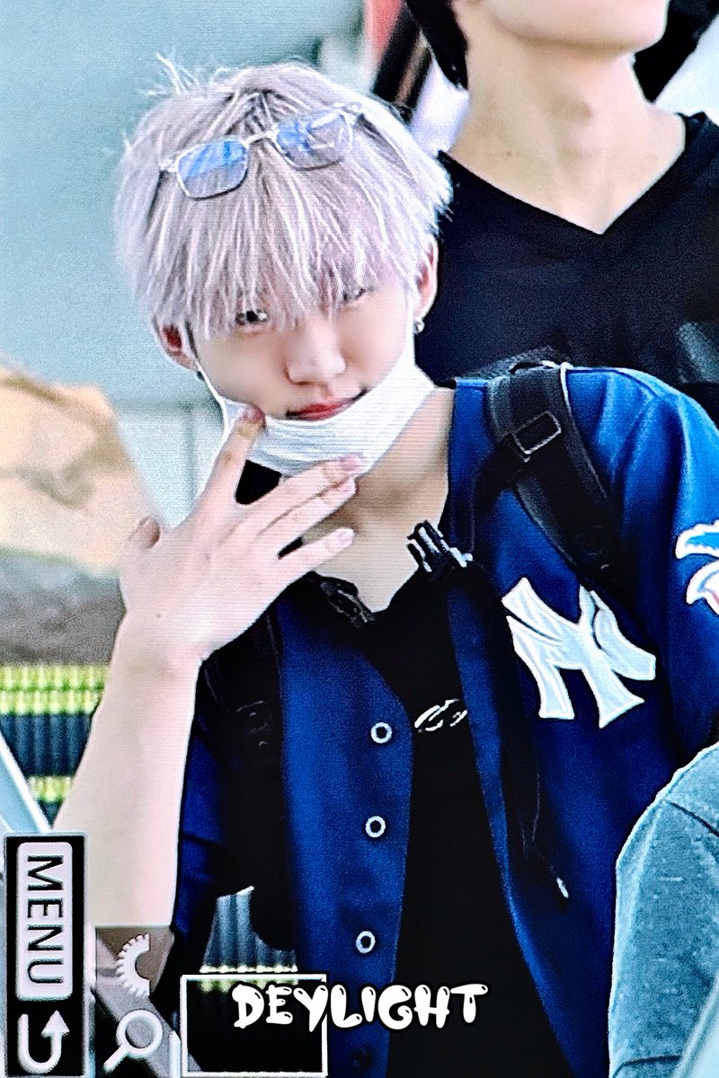 240724 HND 

퍼포먼스 장인 ꉂꉂ(ᵔᗜᵔ*) 

#유나이트 #YOUNITE #데이 #DEY #뎅현