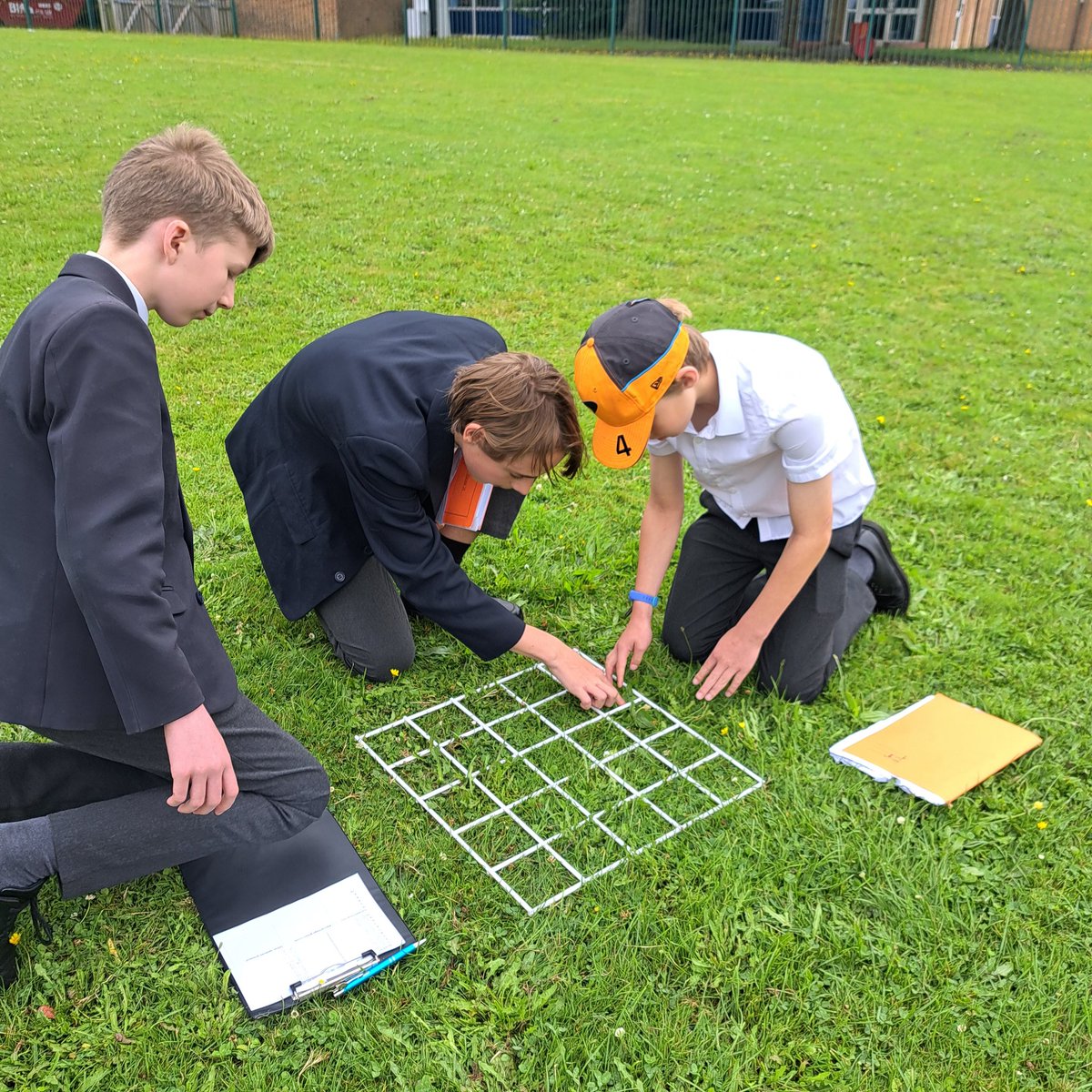 MeceScience's tweet photo. Even during their last lesson, students at MECE are working hard. Year 7, exploring scientific method and racing boats! Year 8 are doing field investigations to work out the population of daisy's on the school field. https://t.co/tTxCI8zfcU