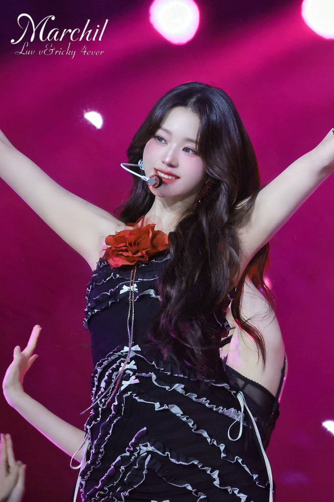 Marchil_wy0831's tweet photo. 20240721 SBS 가요대전 SUMMER

My Rose🔥

#원영 #아이브 #IVE  #장원영 
#ウォニョン #WONYOUNG  
#JANGWONYOUNG #IVE_SWITCH
@IVE_twt https://t.co/V4QIEYSCwu