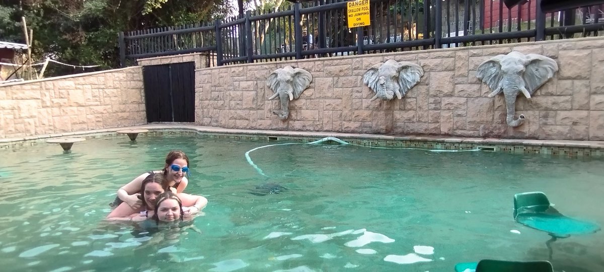 A chilled afternoon for all. Presentation preparation for <a href="/opwall/">Operation Wallacea</a> with breaks for a trip to the local shopping mall for souvenirs and a relaxing by the pool at Camp Jonathan.