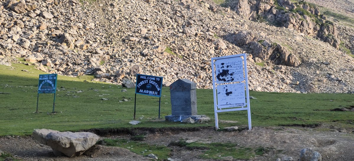 Dilsekishtwar's tweet photo. I jst hv a simple quest. frm Forest Dept. Kishtwar @jk_forests
Adm. @Devansh_IAS &amp; LG JK
If #MarganTop is in kishtwar then hw Anantnag Adm. &amp; Forest depart. Cn build structures &amp; dig their banners in our boundaries&amp;promote themself.
Cn ktr adm. do 🚧 in antng
@OfficeOfLGJandK https://t.co/2mCB1DS3bk