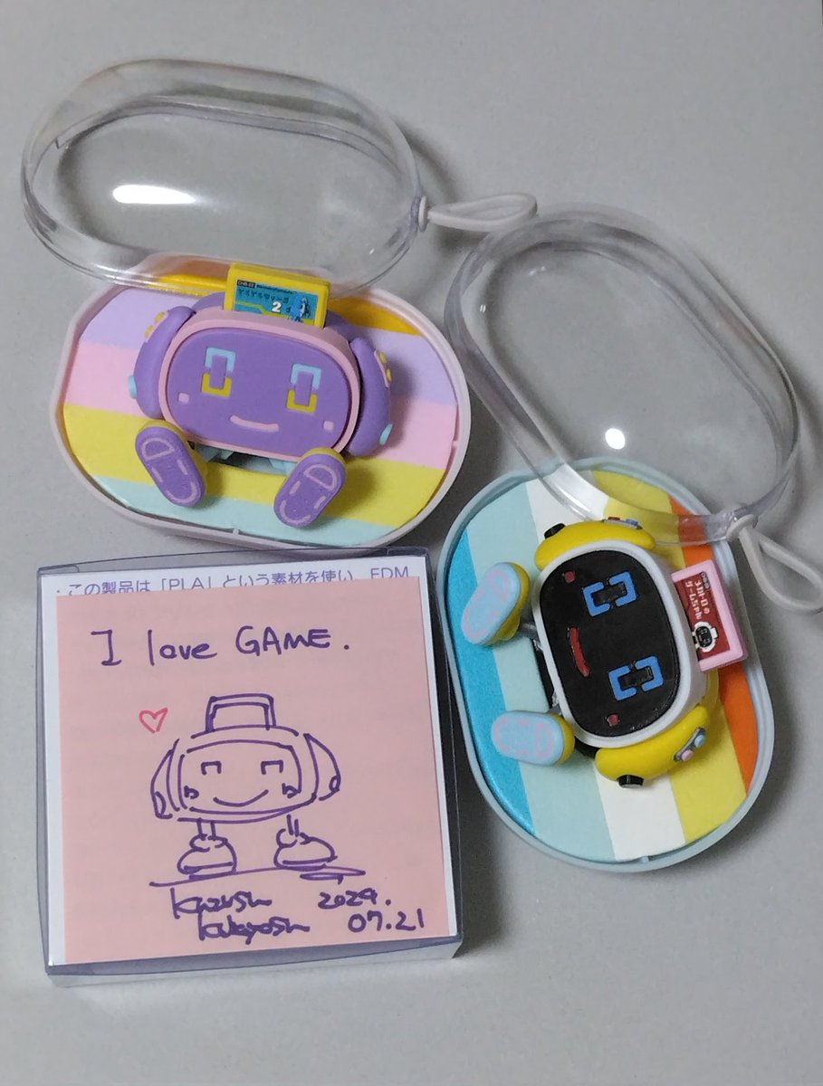 sweecha01's tweet photo. オリジナルパッケージ＆パフケース
｢まじかる｣も｢しとらす｣とお揃いでマステでストライプ仕様に
裏面はカワイイ記念イラストメッセージが見られます😊
#メカトロのゲームちゃん
#メカトロウィーゴ 
#Moderhythm https://t.co/izI5vch7SR
