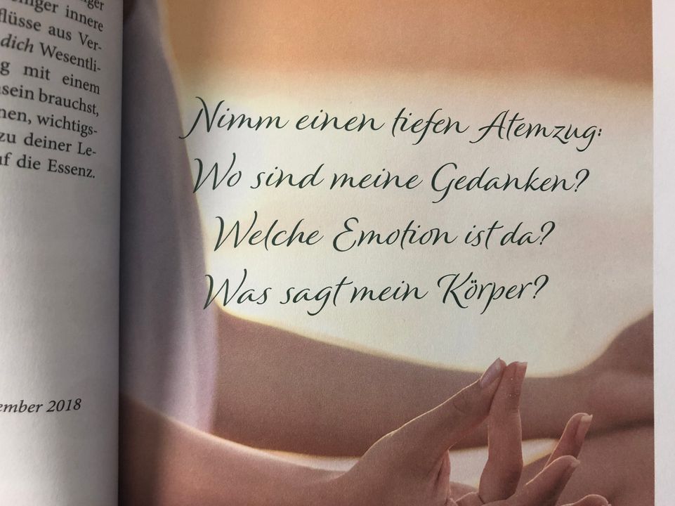 U_Scheuermann's tweet photo. Heute ist Internationaler Self Care Tag. 

Aus meinem Buch "Self Care - Du bist wertvoll: Das Selbstfürsorge-Programm" (@KnaurVerlag  / Argon Hörbuch) https://t.co/9xTlE7q6en:

"Nimm einen tiefen Atemzug. Wo sind meine Gedanken? Welche Emotion ist da? Was sagt mein Körper?" https://t.co/dXGBb9x9g3