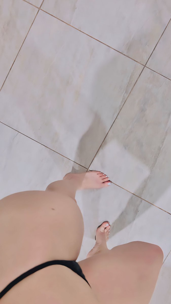 No saben cuánto me alegra haber llegado a los 1,000 seguidores. ❤️
Tal vez un pequeño detallito de us sea bueno para demostrar mi agradecimiento, quizá por ahora~